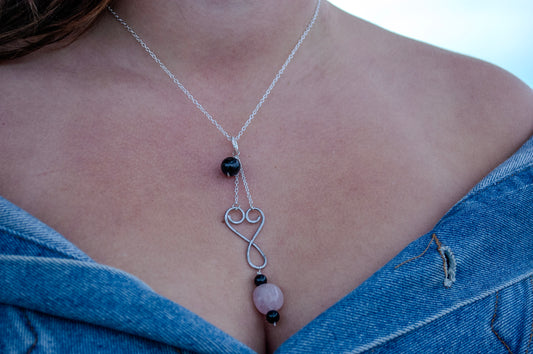 Lovely rose quartz and onyx necklace