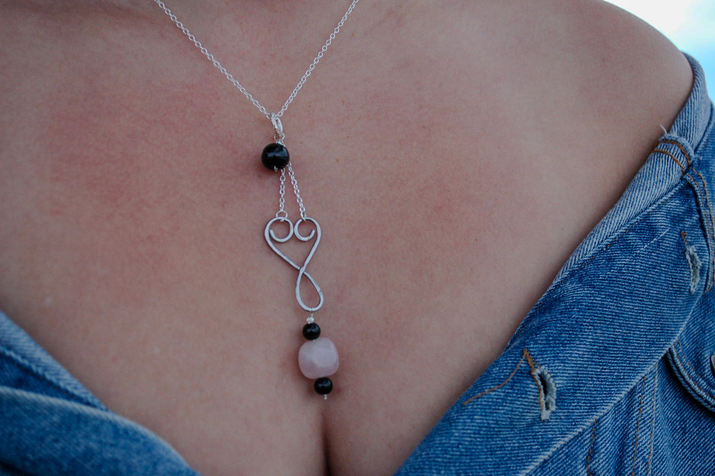 Lovely rose quartz and onyx necklace